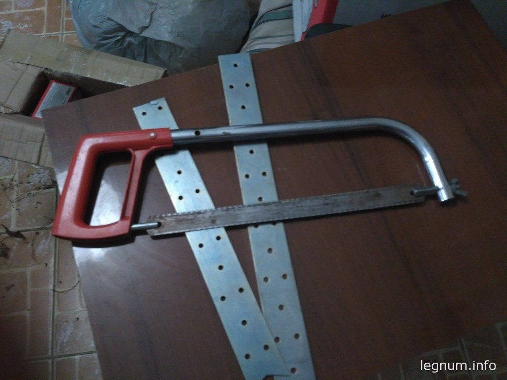 Используем металлическую полоску