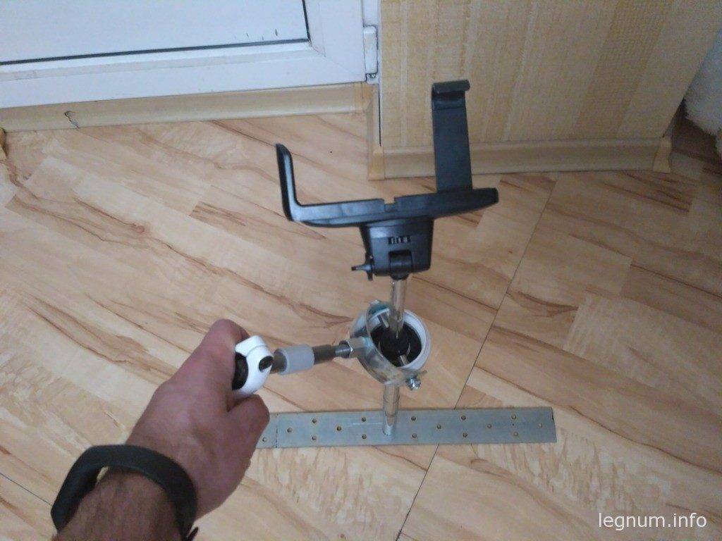 Прикручиваем планку