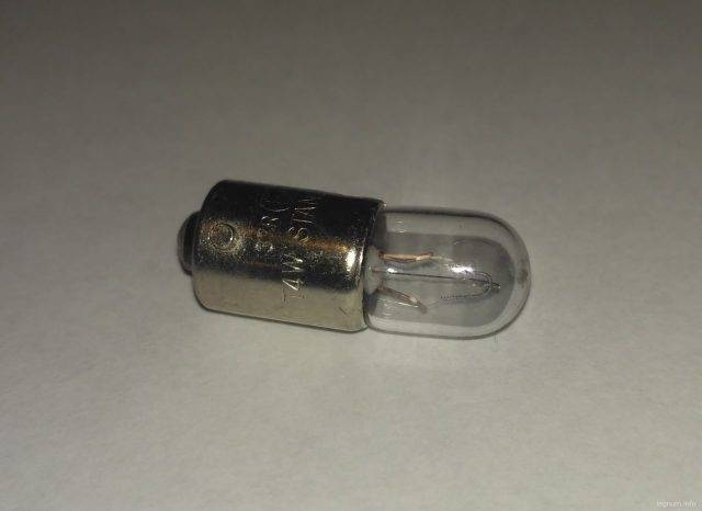 Лампочка STANLEY T4W 12V