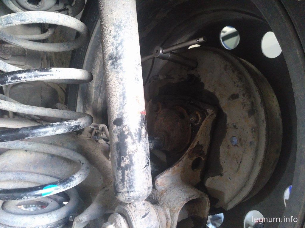 прокачка тормозов Toyota Yaris
