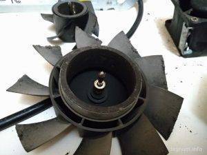 DELTA PFC1212DE подшипник