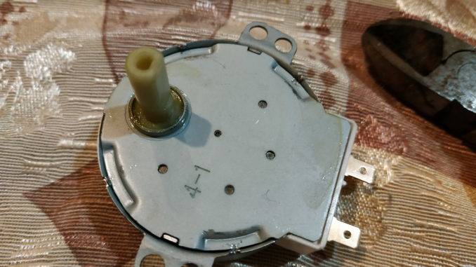 Развальцовываем моторчик